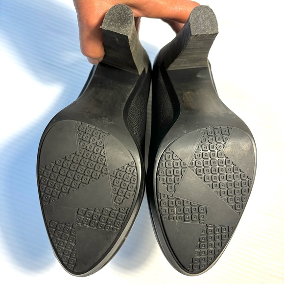 Tsubo Tayla Black Leather Booties 9 - Picture 9 of 12